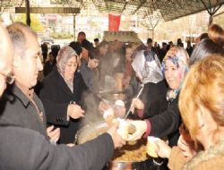 Beş bin kişilik aşure