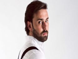 Kulis yeni sezonu ‘Çirkin’le açtı
