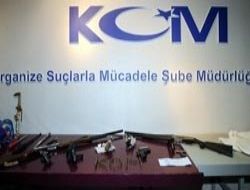 Çete davasında sekiz tutuklama