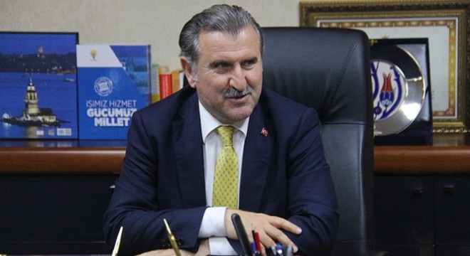 Bakan Bak:  Türk futbolu için önemli bir geceydi 