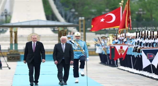 Cumhurbaşkanı Erdoğan, Almanya Cumhurbaşkanı Steinmeier'i resmi törenle karşıladı