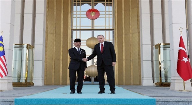 Cumhurbaşkanı Erdoğan, Malezya Kralı Sultan Abdullah Şah ı resmi törenle karşıladı