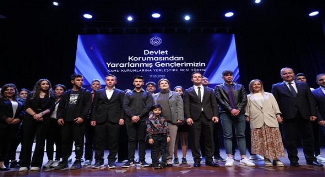 Devlet korumasında yetişen bin 121 genç kamuya atandı