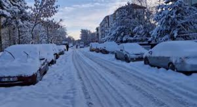 Doğu Anadolu’da Kar: 73 Yerleşim Yolu Kapalı