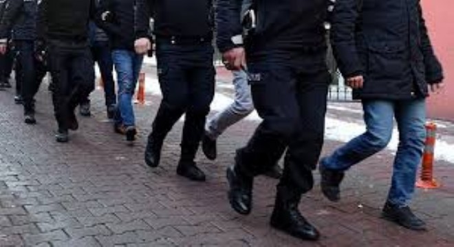 Göç Operasyonunda 31 Organizatör ve 981 Düzensiz Göçmen Yakalandı