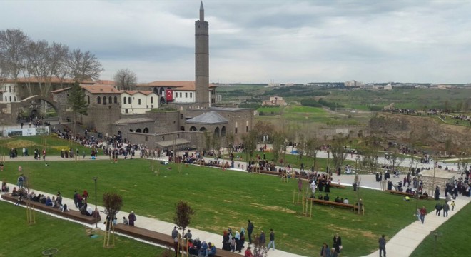 Güneydoğu da kayyum atanan şehirlere güzellik geldi