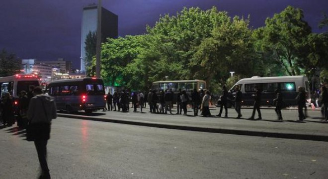 Güvenpark’ta dolmuş kuyruğu