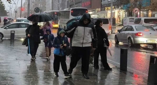 İstanbul da okullarda eğitime yarın da ara verildi