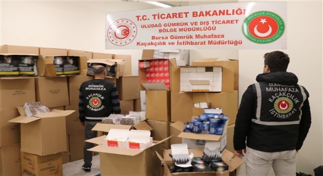 Kaçak oto yedek parça ve sigara yakalaması