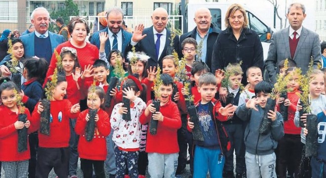 Keçiören Belediyesi 5 bin fidan dağıttı