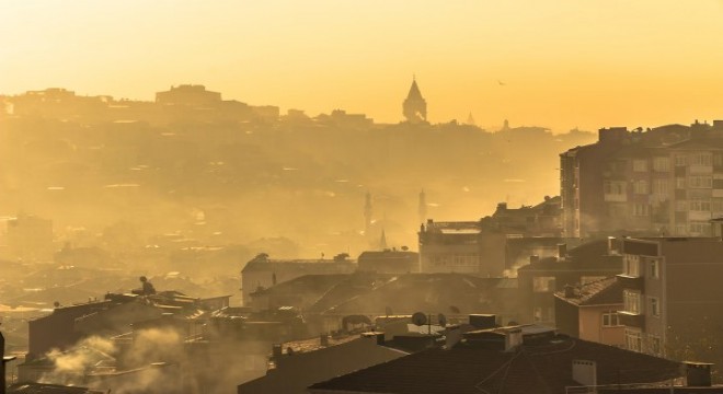 Koronavirüs hava kirliliğine sebep olan katı parçacıklara tutunuyor