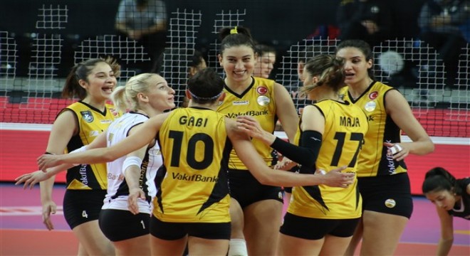 Lider VakıfBank tan bir galibiyet daha