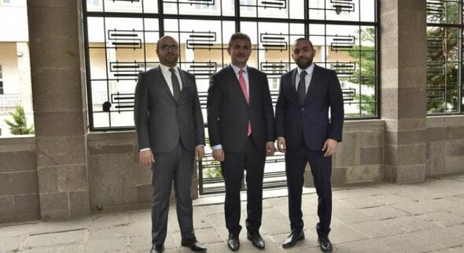 Milletimiz, Büyükşehir Belediyesi’nin görevlerini yapmasını bekliyor