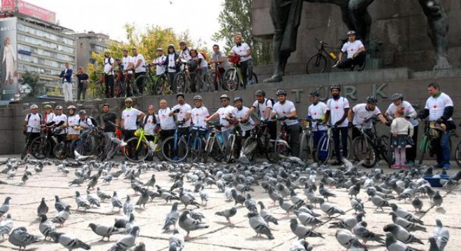 Sağlık için pedalladılar