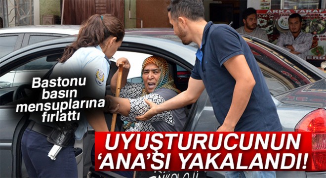Uyuşturucunun  Ana sı adliyeye böyle getirildi