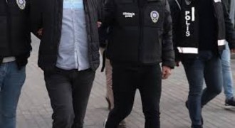 FETÖ’ye Çifte Operasyon: 25 Gözaltı