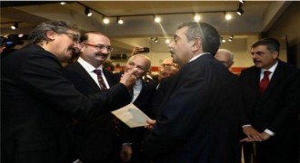 Uluslararası Sanatçılar Platformu’ndan Bakan Tekin’e Destek: