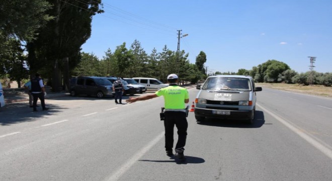 Ülke genelinde eş zamanlı “Türkiye Güven Huzur Uygulaması” gerçekleştirildi